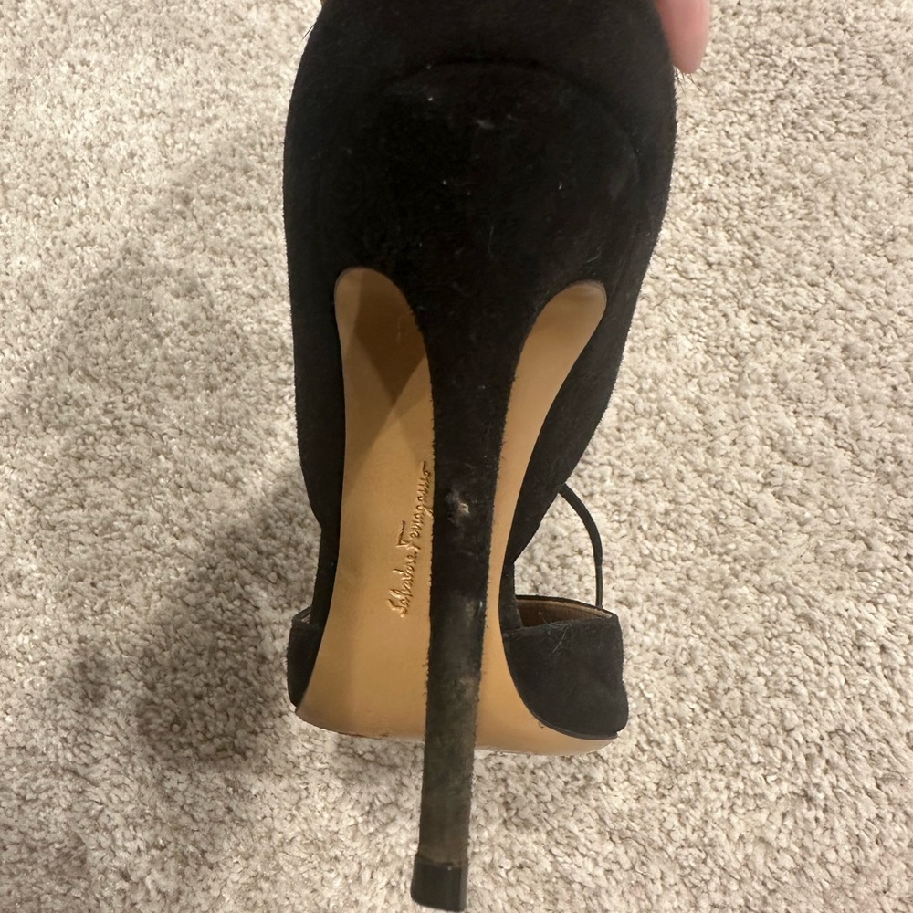 Elegant Black Stiletto Heels - Picture 5 of 5
